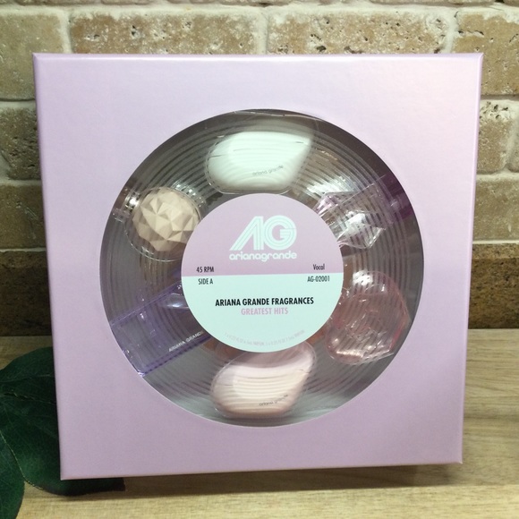 🆕 Ariana Grande Greatest Hits Mini Coffret Set - Picture 1 of 3